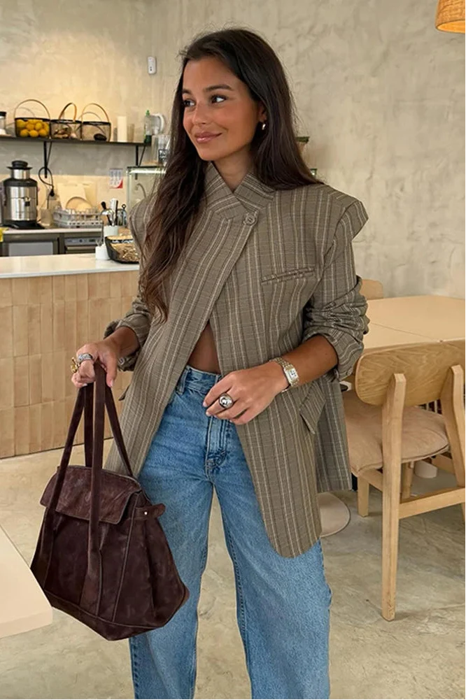 PATRICIA BLAZER
